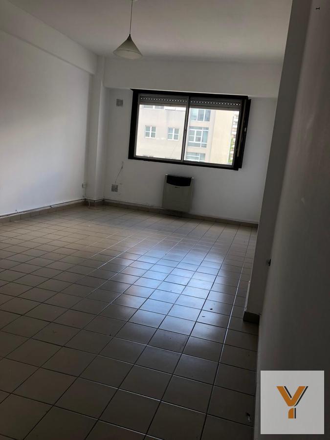Foto de Departamento en venta - 2 dormitorios 1 baño - 60mts2 - La Plata, imagen 4