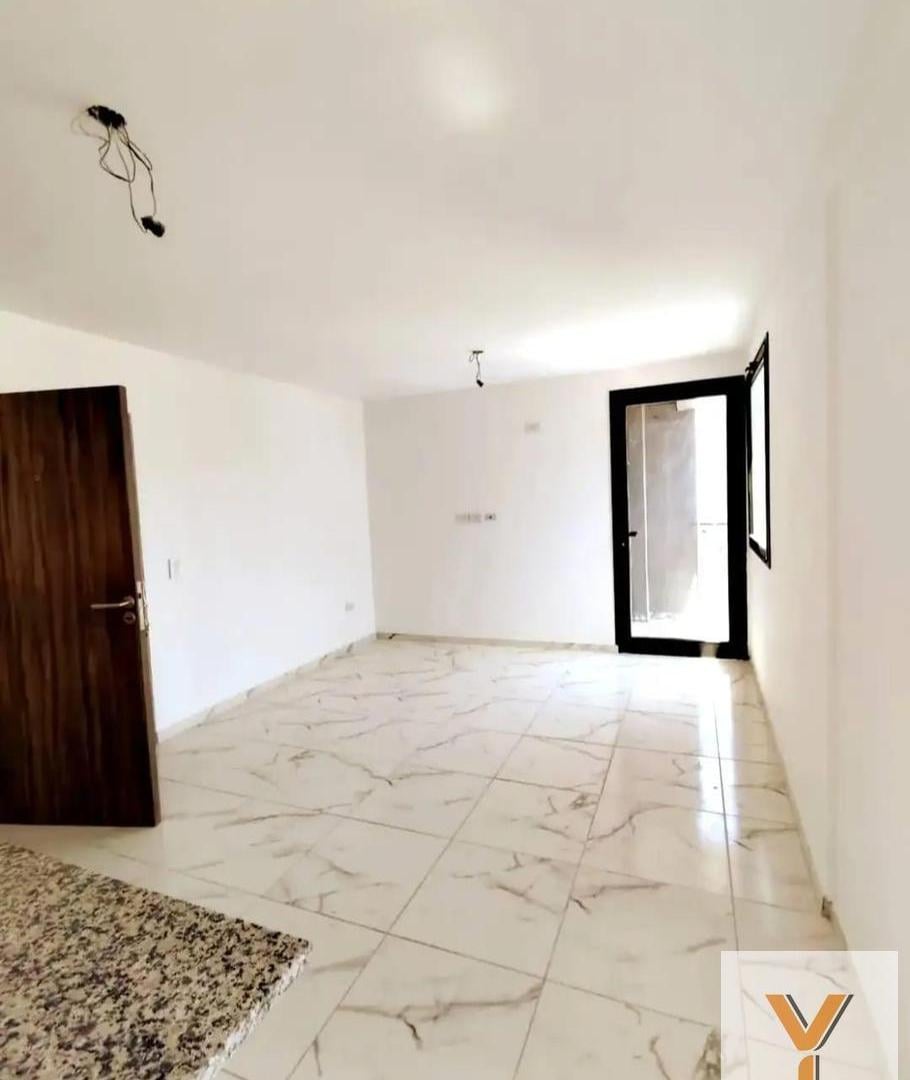 Foto de Departamento en venta - 1 Dormitorio 1 Baño - 40Mts2 - Morón, imagen 2