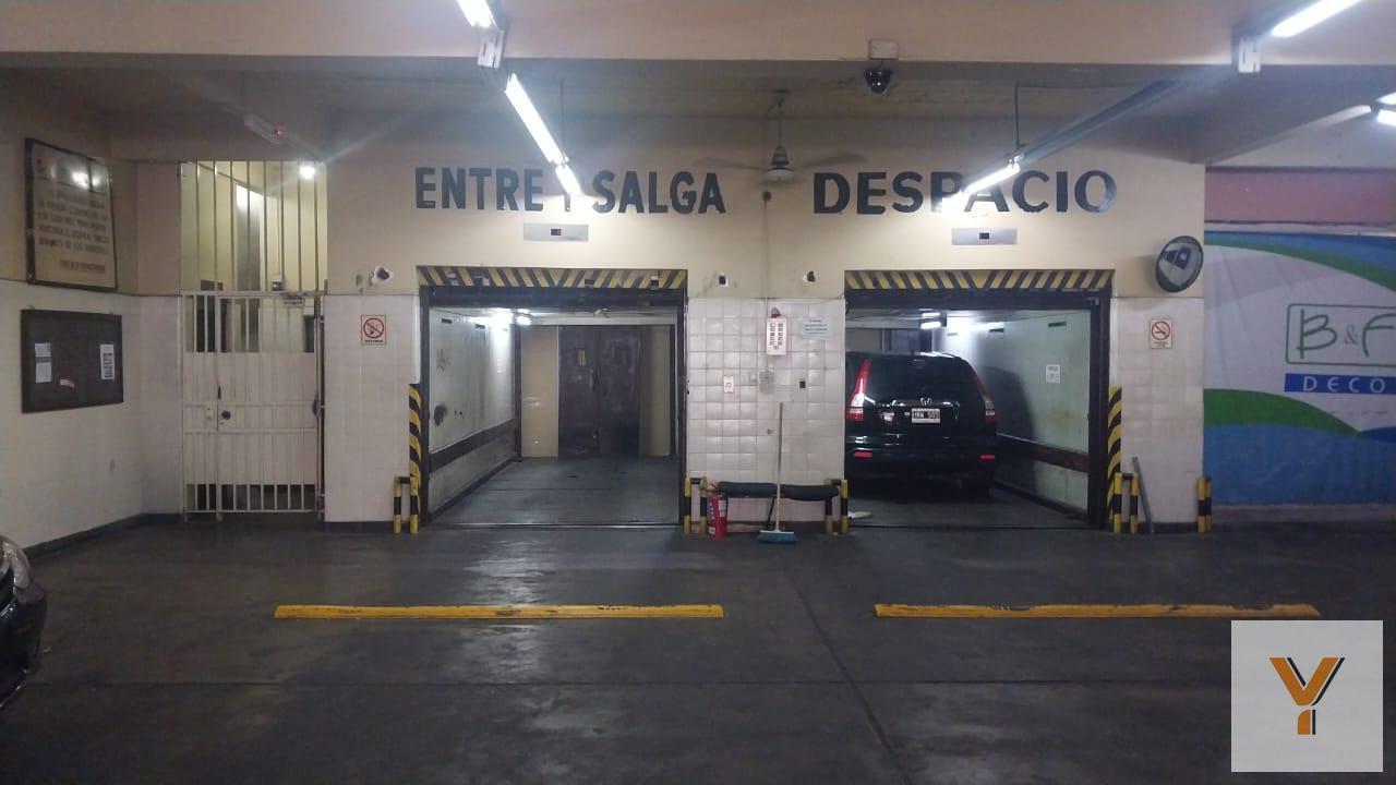 Foto de Cochera en venta - 14Mts2 - Balvanera, imagen 3