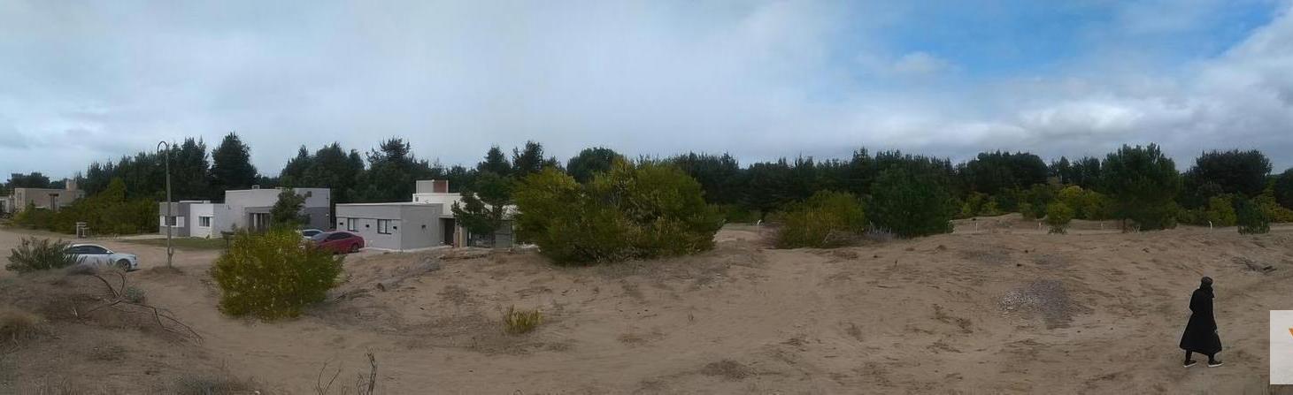 Foto de Terreno en venta - 1175 mts2 - Ecuestre, Costa Esmeralda, imagen 4
