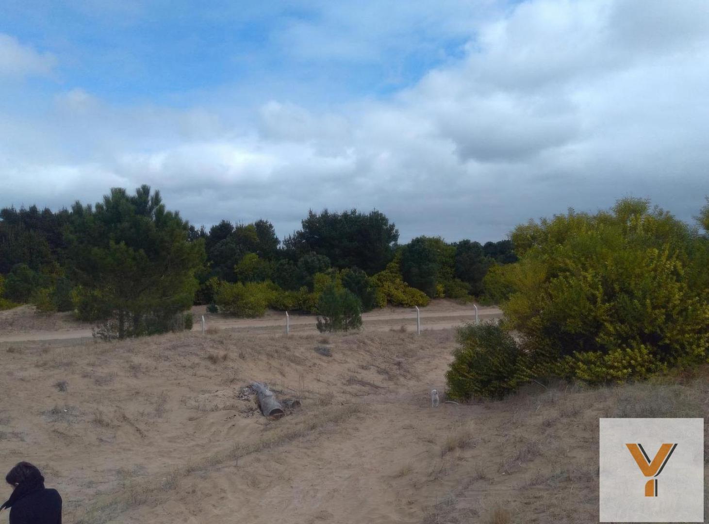 Foto de Terreno en venta - 1175 mts2 - Ecuestre, Costa Esmeralda, imagen 5