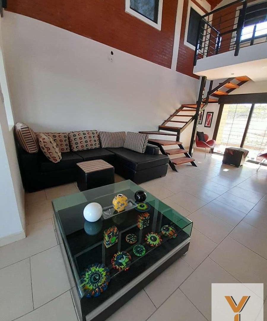 Foto de Casa en venta - 2 Dormitorios - 687Mts2 - Estancia Vieja, Villa Carlos, imagen 5