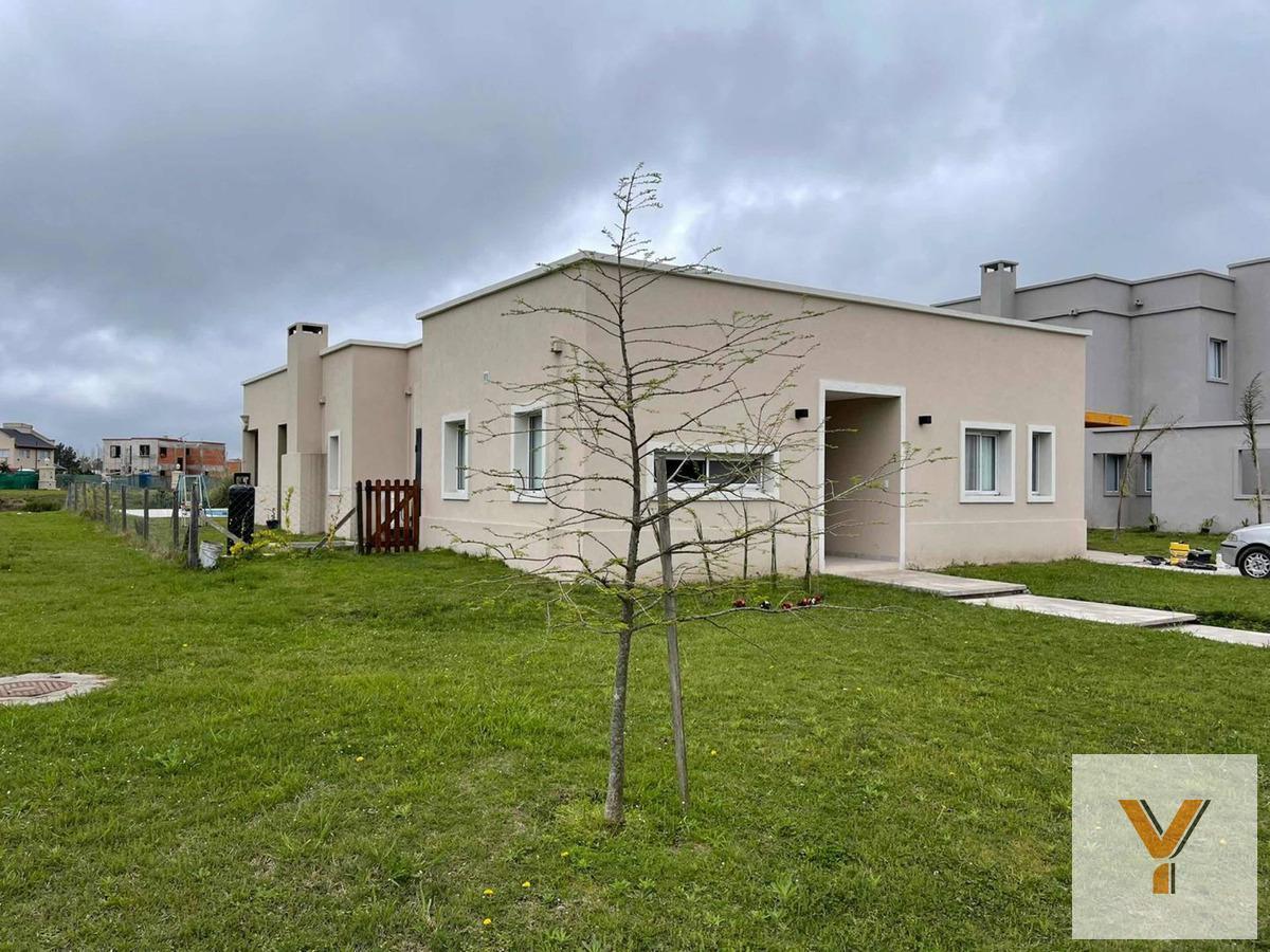 Foto de Casa en venta - 4 Dormitorios 3 Baños - 800Mts2 - Lagos de San Eliseo, imagen 2