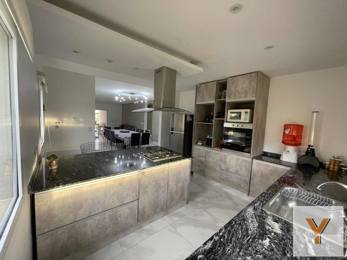Foto de Casa en venta - 4 Dormitorios 3 Baños - 800Mts2 - Lagos de San Eliseo, imagen 1