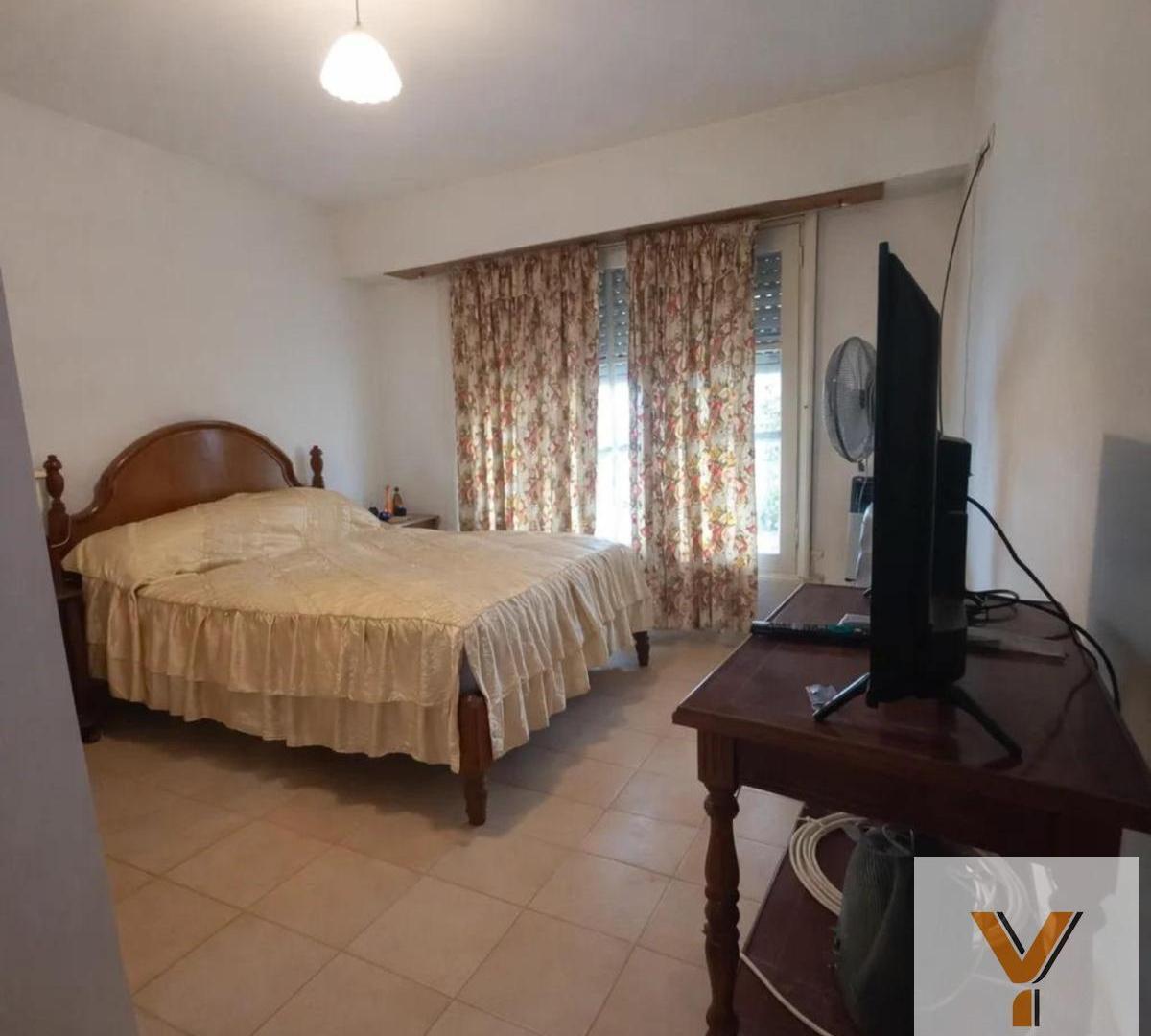 Foto de Casa en Venta - 2 Dormitorios 1 Baño - 420mts - Mar Del Plata, imagen 2