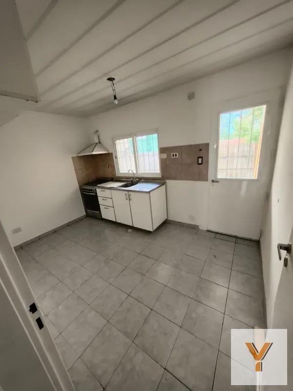Foto de PH en Alquiler - 2 Dormitorios 1 Baño - 90mts - Tigre, imagen 4