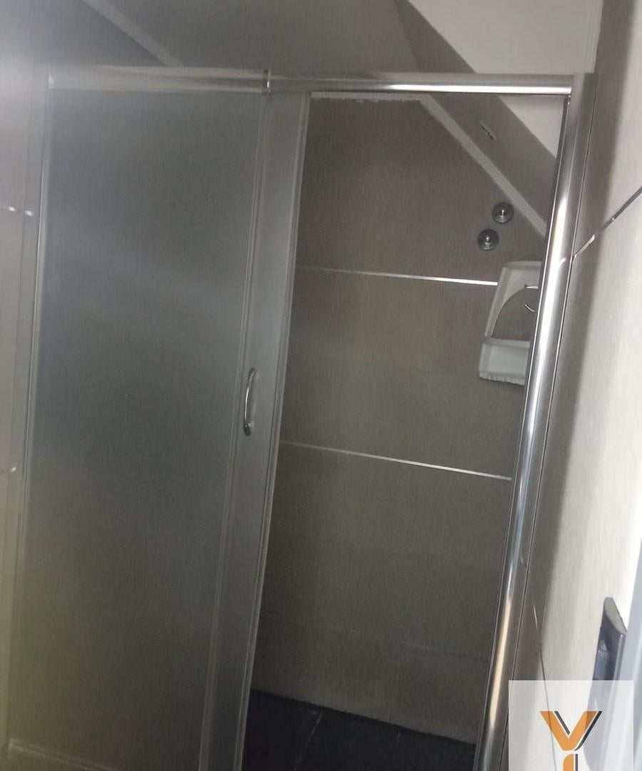 Foto de Casa en Venta - 1 Dormitorio 1 Baño - 154mts - La Plata, imagen 2