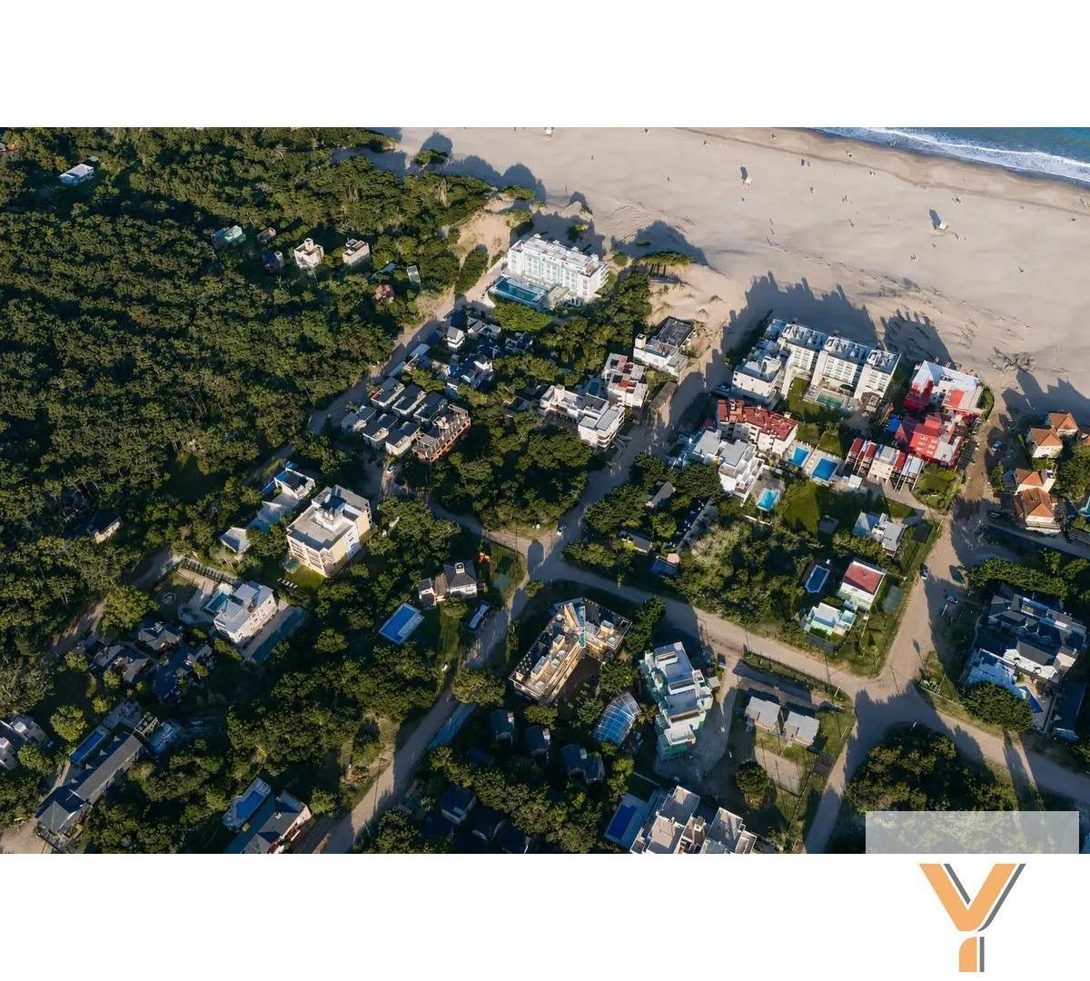 Foto de Terreno en Venta - - 955mts - Villa Gesell, imagen 1