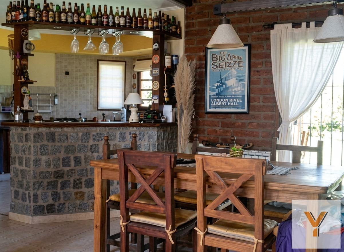 Foto de Casa en Venta - 2 Dormitorios 2 Baños - 220mts - Mar Del Plata, imagen 1