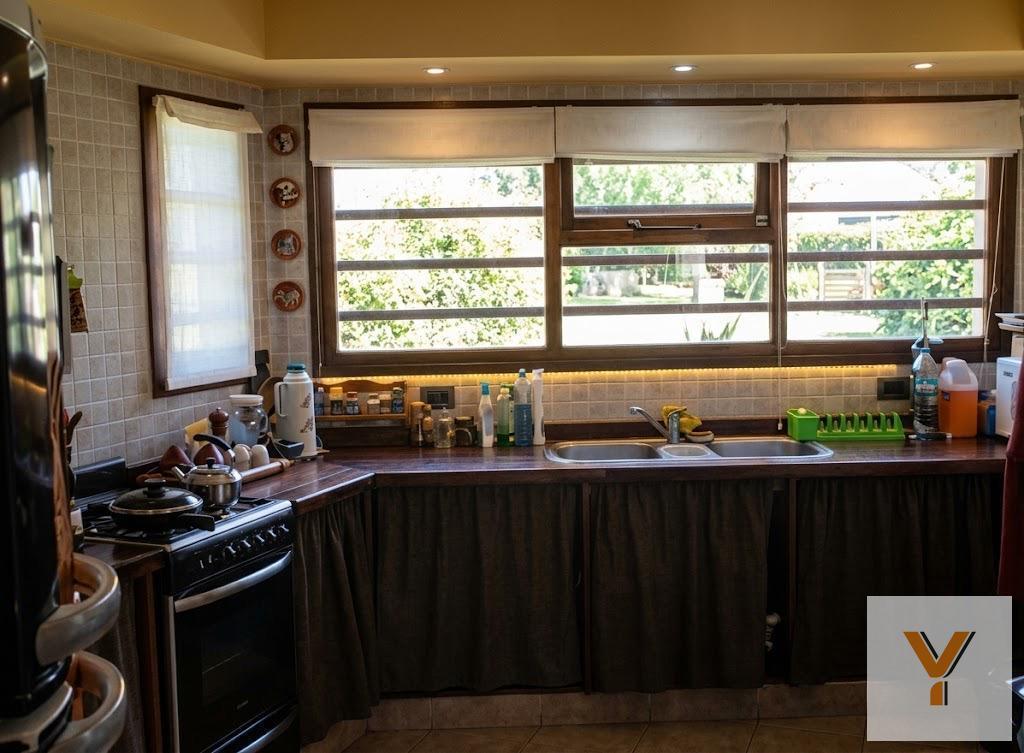 Foto de Casa en Venta - 2 Dormitorios 2 Baños - 220mts - Mar Del Plata, imagen 2