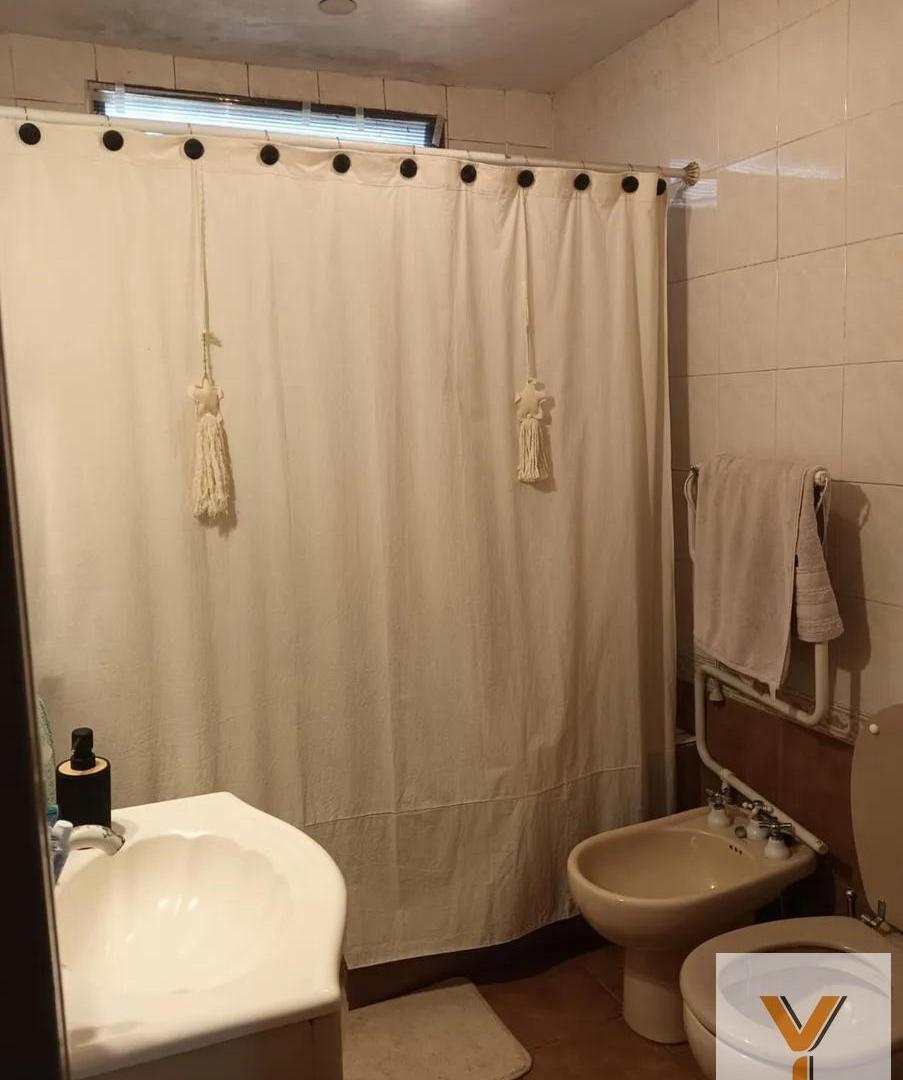 Foto de PH en venta - 4 Dormitorios 2 Baños - Velez, imagen 5