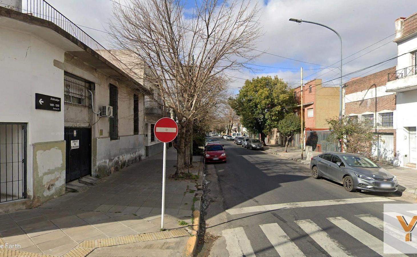 Foto de PH en venta - 4 Dormitorios 2 Baños - Velez, imagen 1