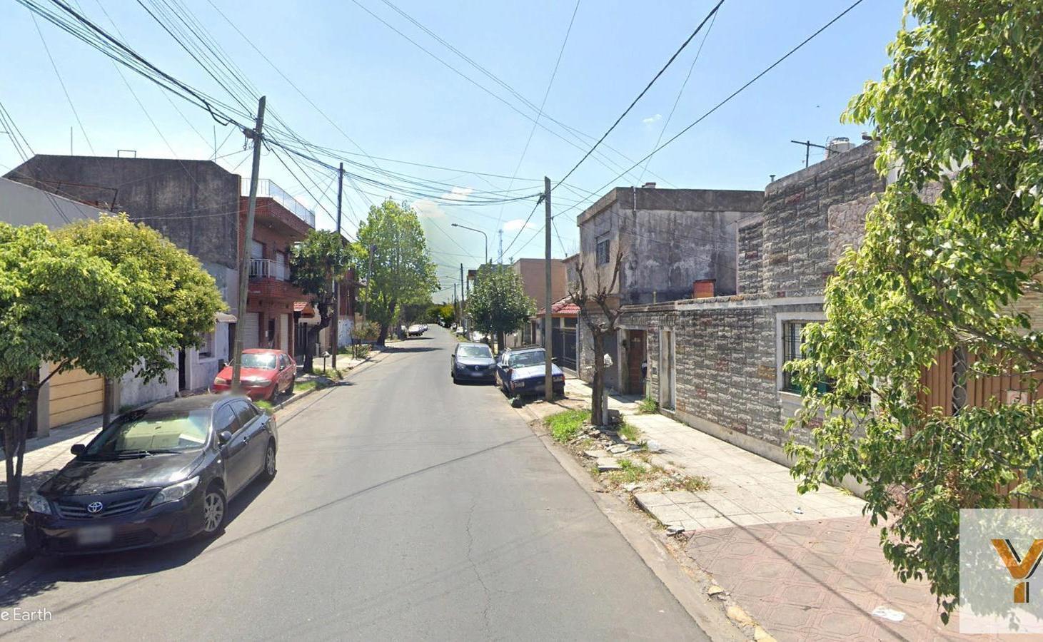 Foto de Casa en venta - 4 Dormitorios 2 Baños - La Matanza, imagen 3