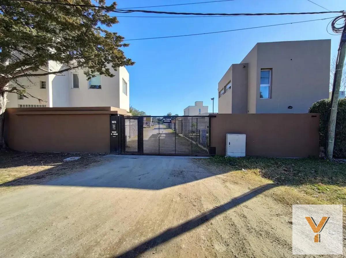 Foto de Terreno en venta - 450Mts2 - La Plata, imagen 3