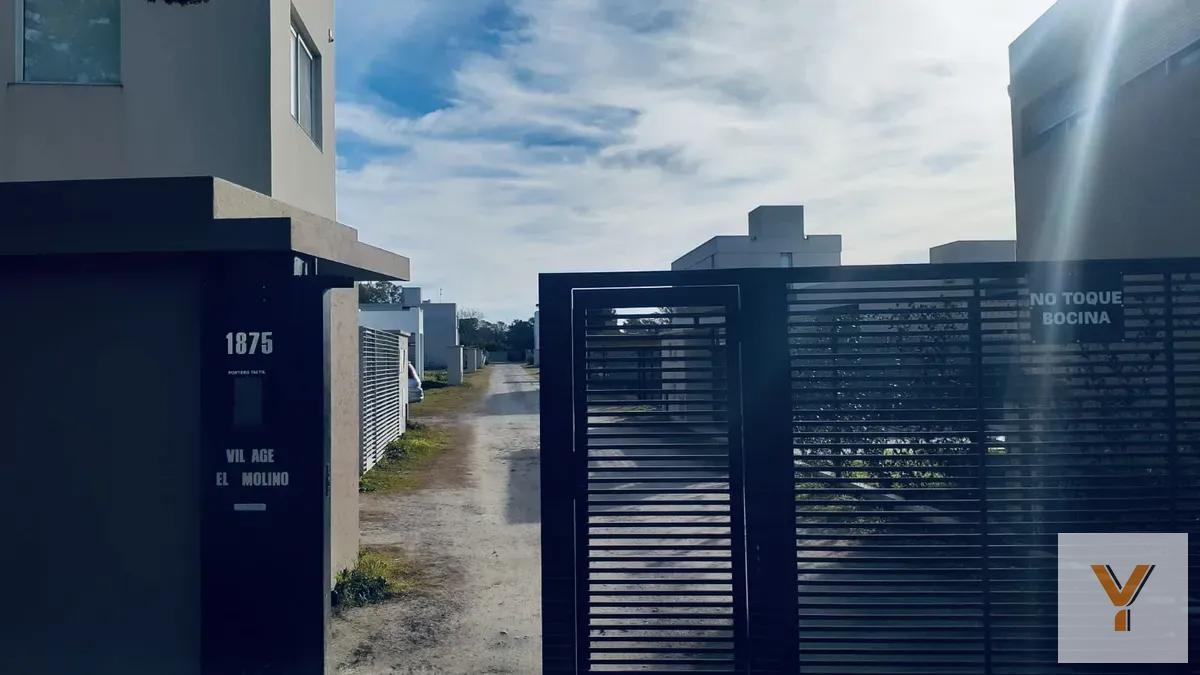 Foto de Terreno en venta - 450Mts2 - La Plata, imagen 4