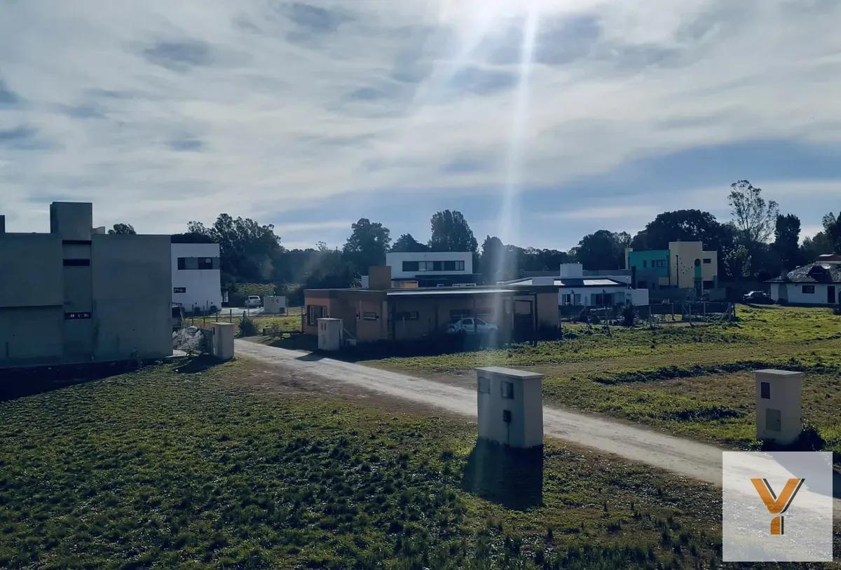 Foto de Terreno en venta - 450Mts2 - La Plata, imagen 2