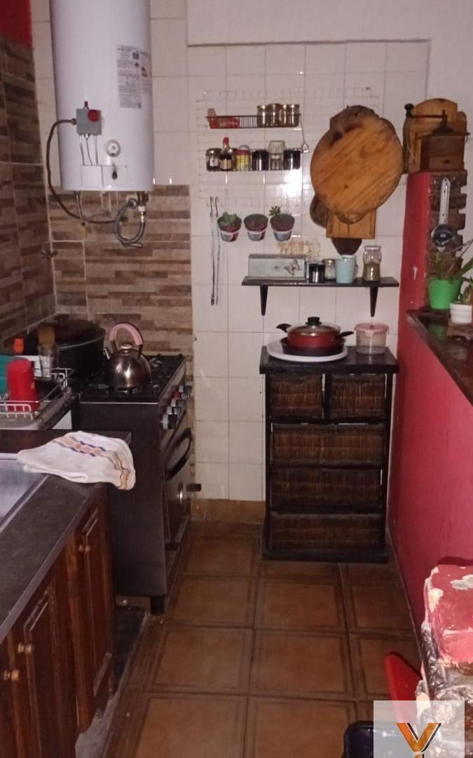 Foto de Casa en venta - 2 Dormitorios 1 Baño - La Plata, imagen 2