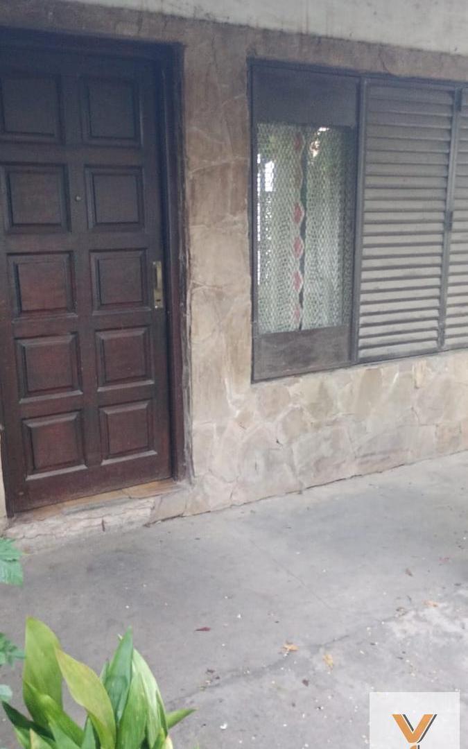 Foto de Casa en venta - 2 Dormitorios 1 Baño - La Plata, imagen 1