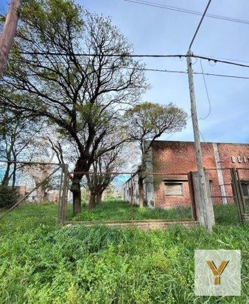 Foto de Depósito en venta - 4 Ambientes 2 Baños - Tandil, imagen 1