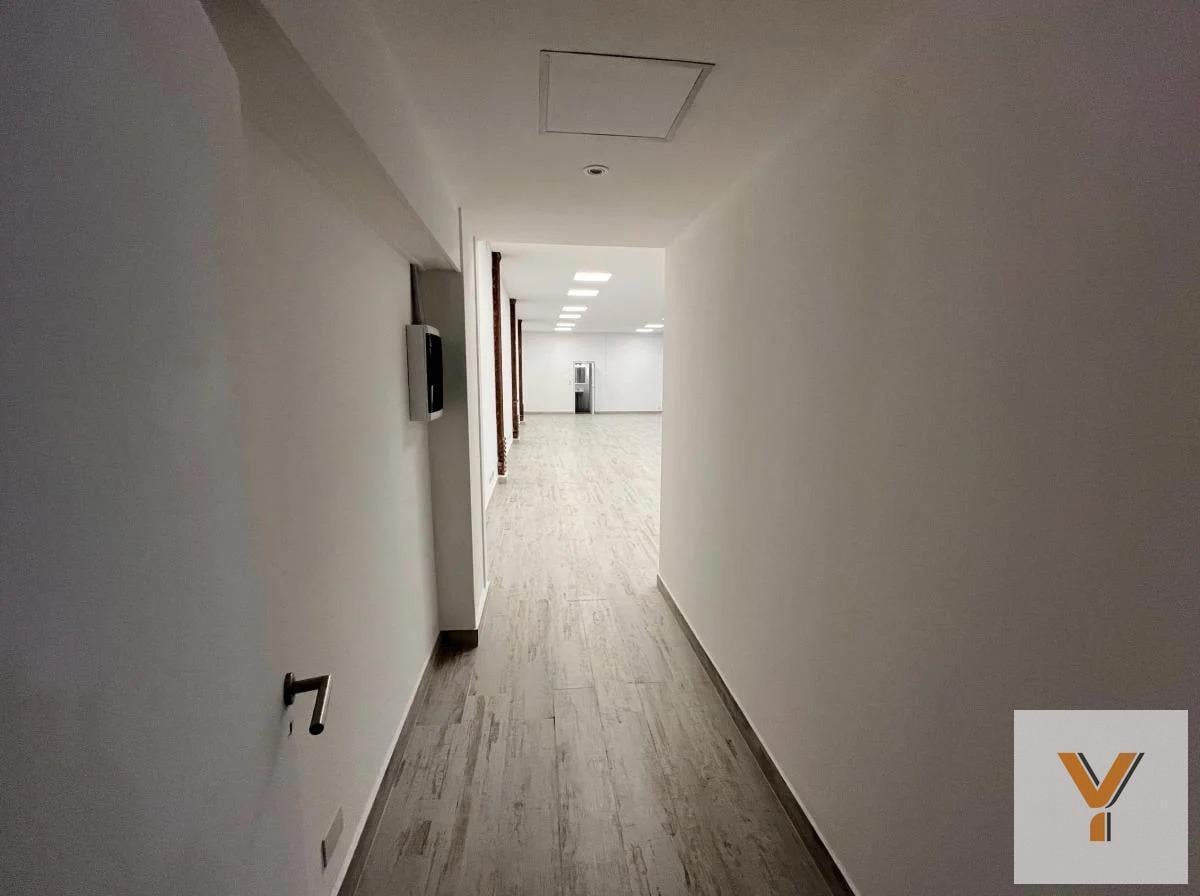 Foto de Local Comercial en alquiler - 4 Ambientes - San Nicolás, imagen 4
