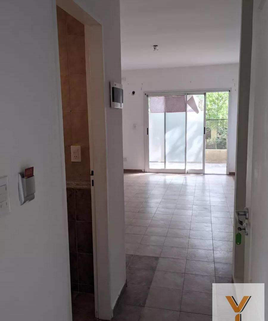 Foto de Hotel en venta - 10 Habitaciones - 700Mts2 - Sierra de Los Padres, imagen 2