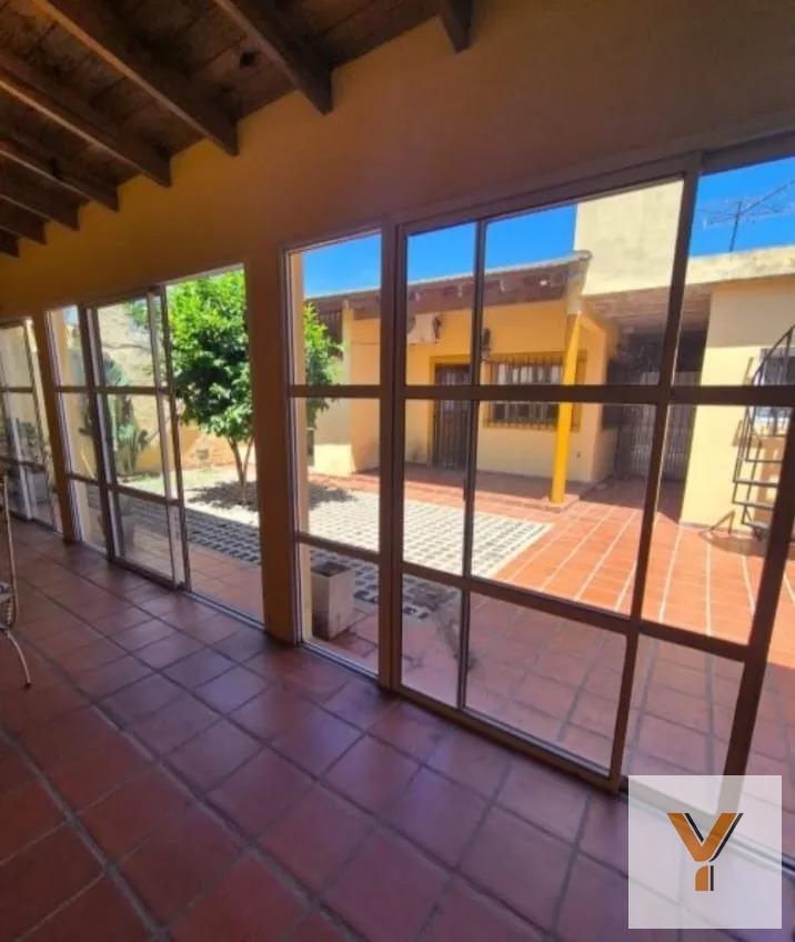 Foto de Casa en venta - 3 Dormitorios 3 Baños - Almirante Brown, imagen 3