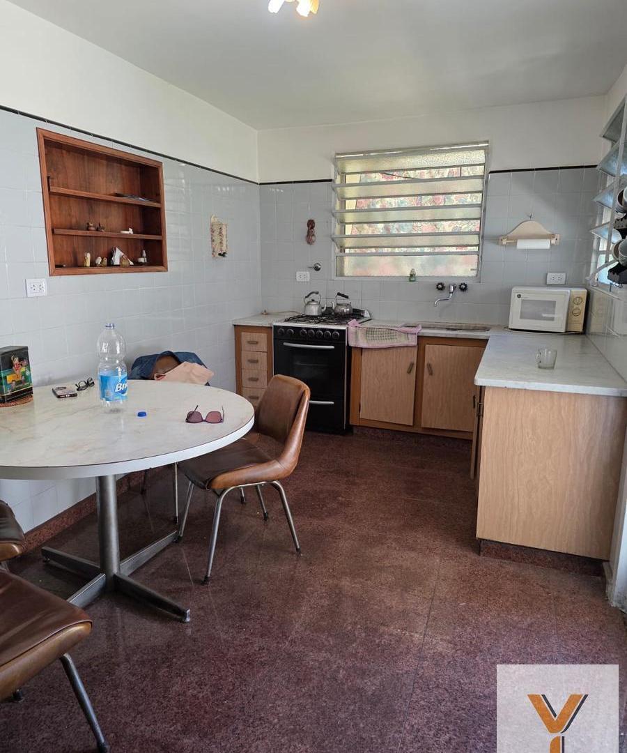 Foto de Casa en venta - 2 Dormitorios 1 Baño - Morón, imagen 1