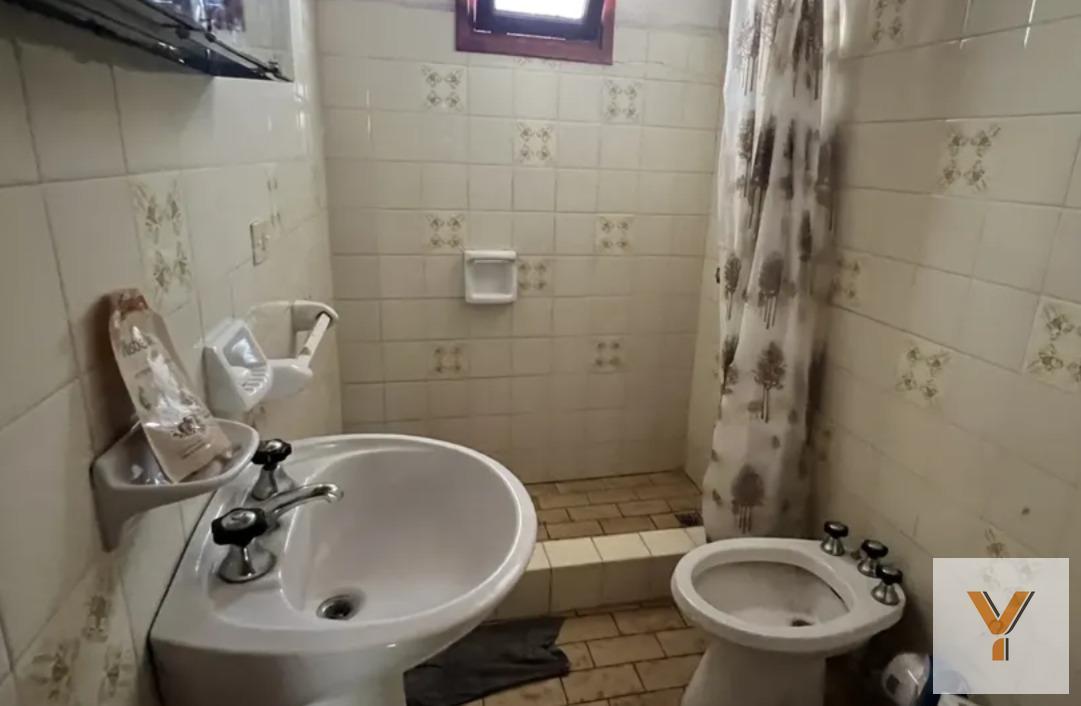 Foto de PH en venta - 1 Dormitorio 1 Baño - Villa Gesell, imagen 2