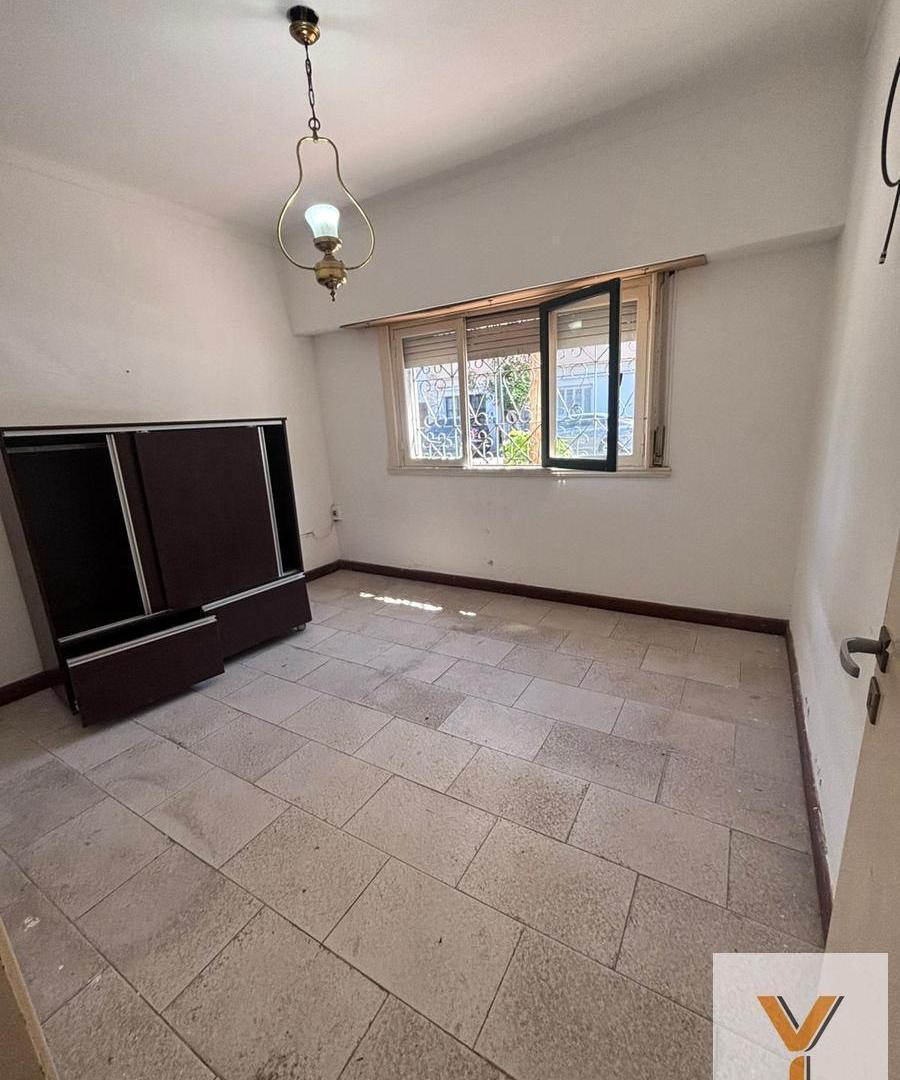 Foto de Casa en venta - 4 Dormitorios 2 Baños - Mar del Plata, imagen 4