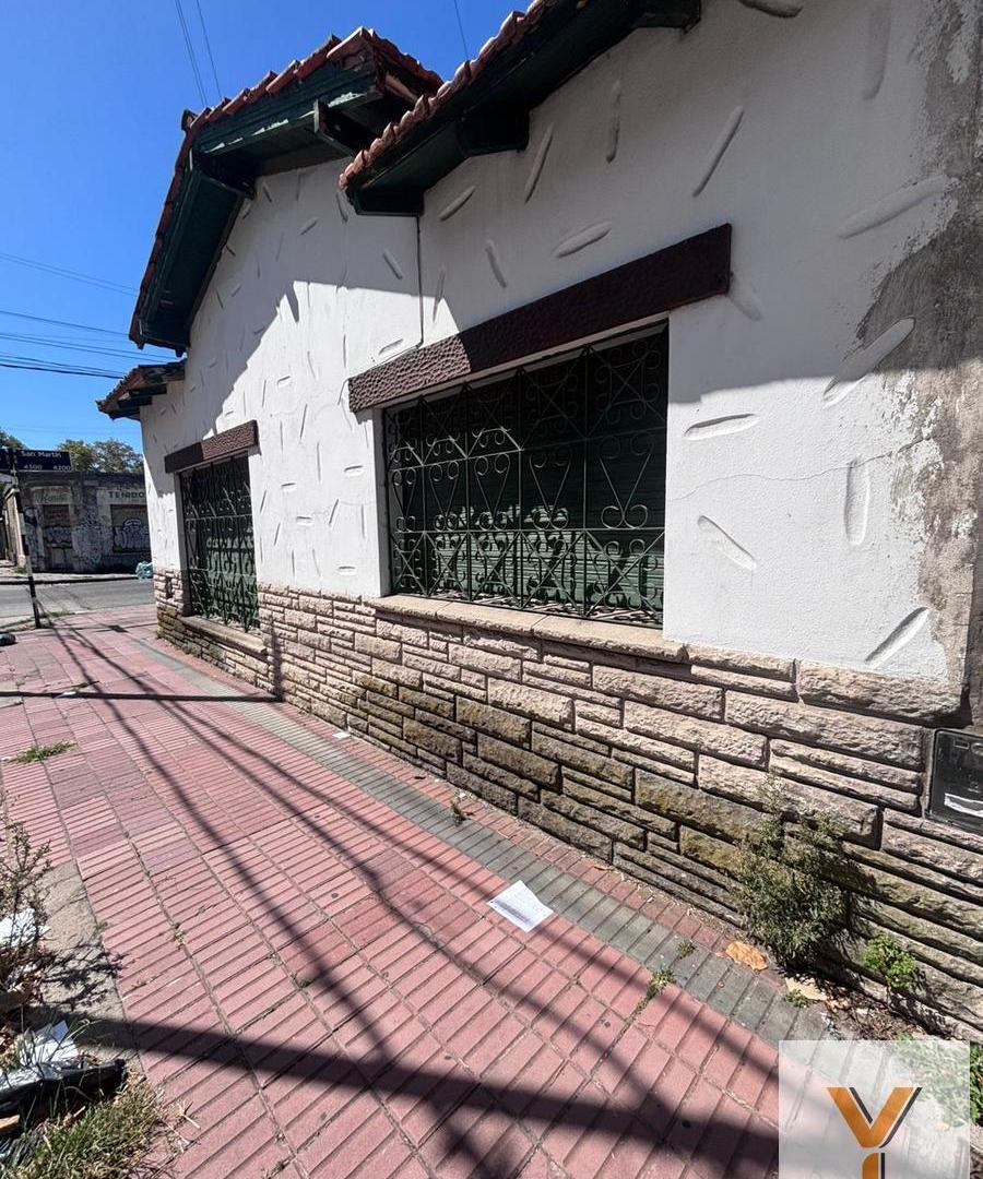 Foto de Casa en venta - 4 Dormitorios 2 Baños - Mar del Plata, imagen 1