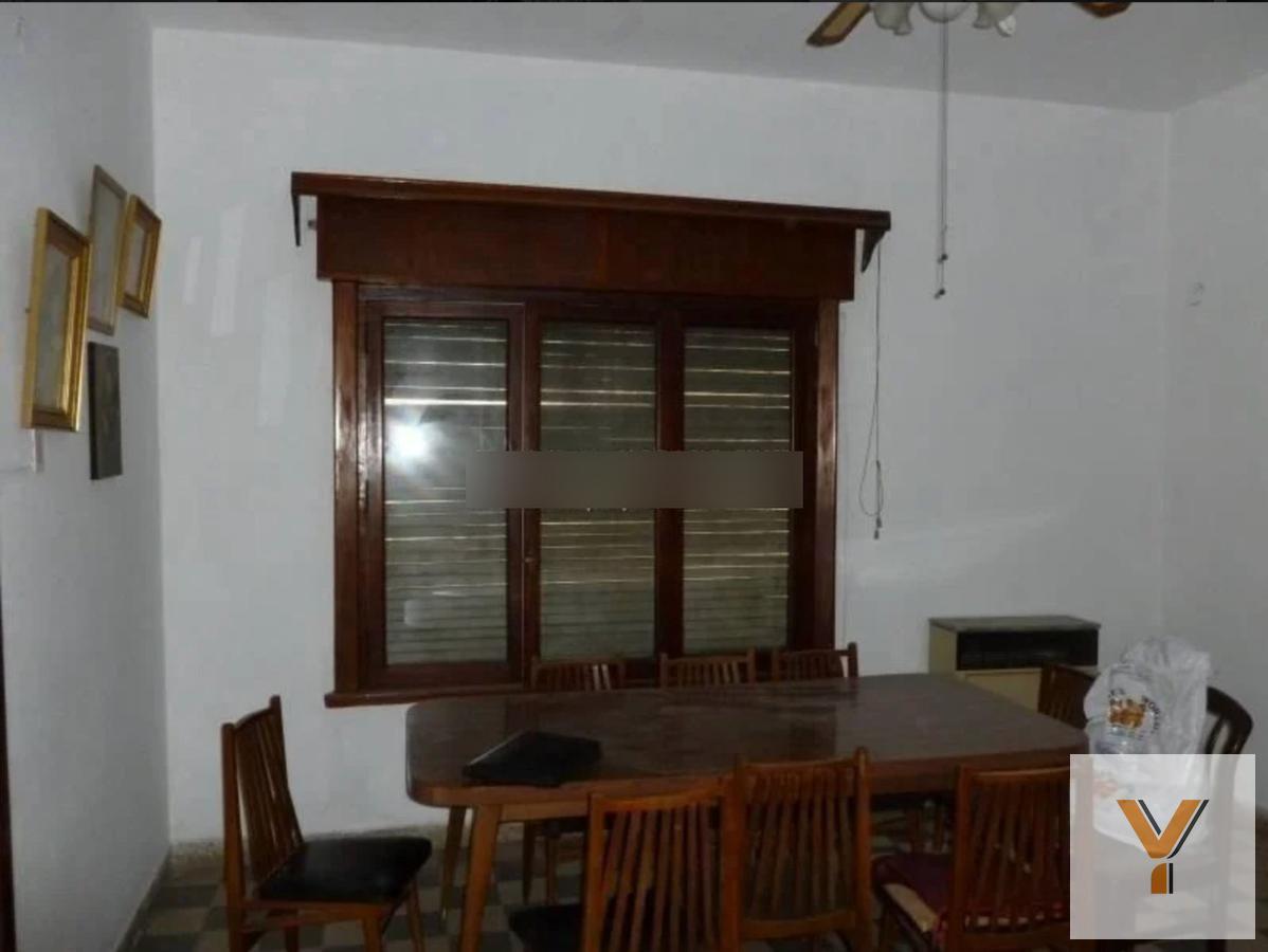 Foto de Casa en venta - 3 Dormitorios 2 Baños 2 Cocheras - 329Mts2 - Lanús Oeste, imagen 3