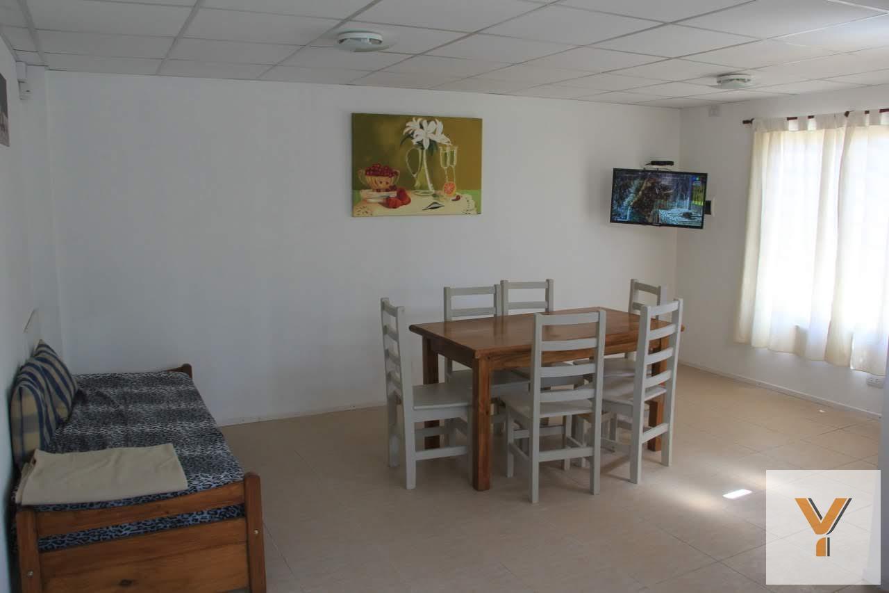 Foto de Casa en venta - 8 Dormitorios 4 Baños - Santa Teresita, imagen 3