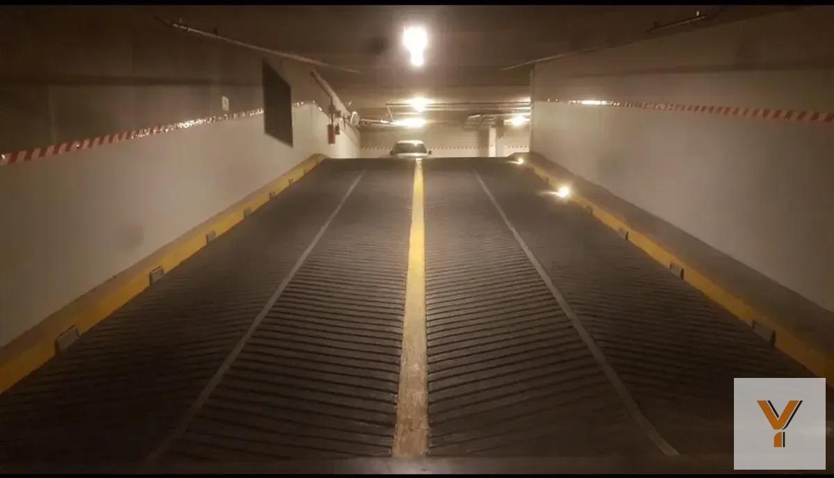 Foto de Cochera en venta - 12Mts2 - Balvanera, imagen 3