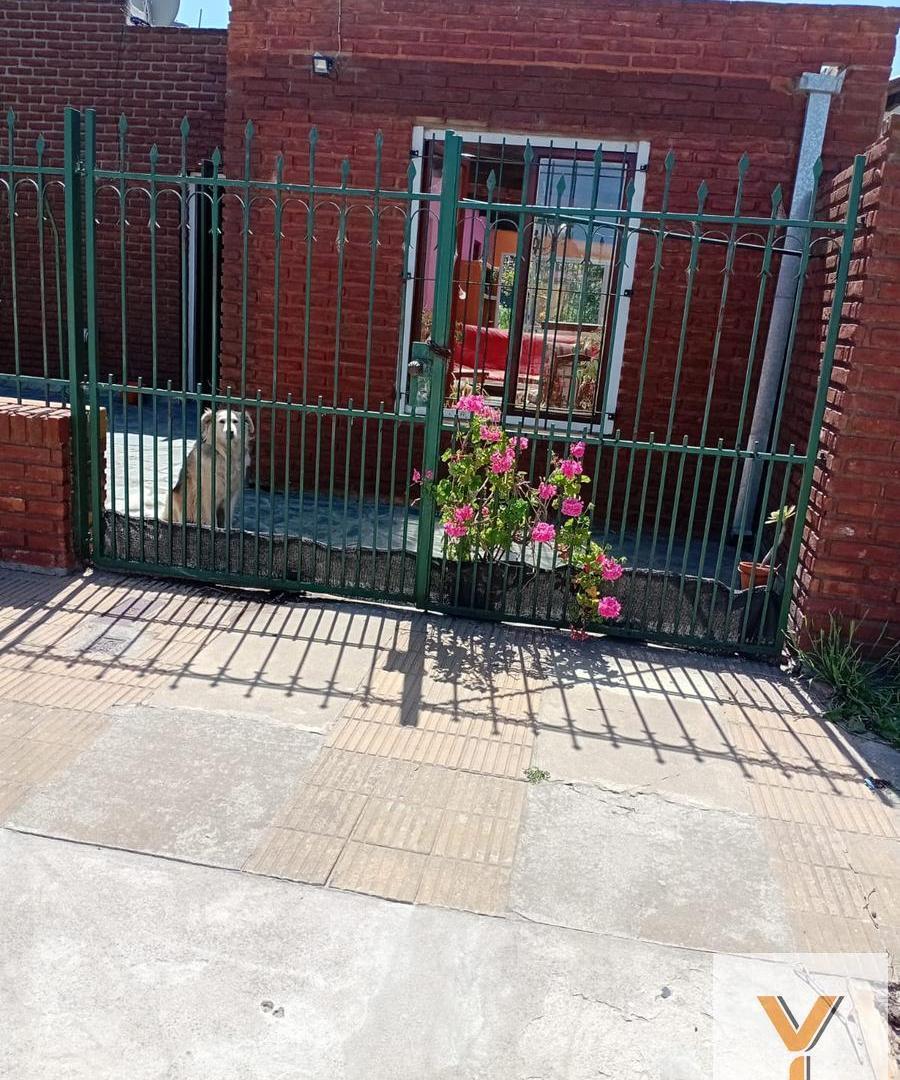 Foto de Casa en venta - 2 Dormitorios 1 Baño - Necochea, imagen 5