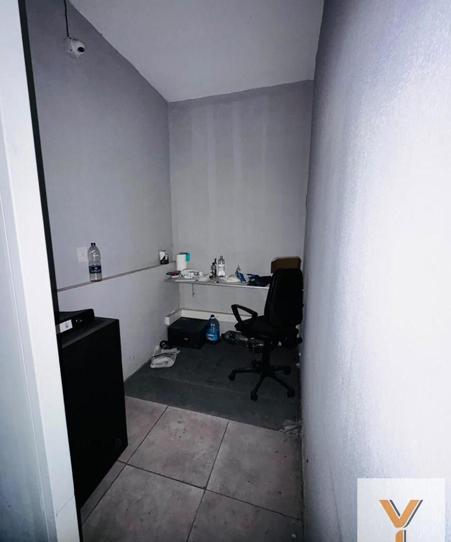 Foto de Local en Alquiler - 1 Baño - 30mts - Esteban Echeverría, imagen 4