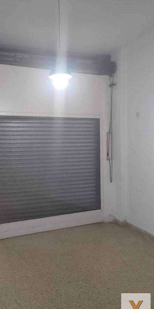 Foto de Local Comercial en venta - 1 baño - Balvanera, imagen 3