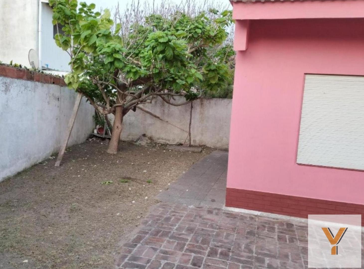 Foto de PH en venta - 1 Dormitorio 1 Baño - Cochera - 140Mts2 - Mar del Tuyú, imagen 4