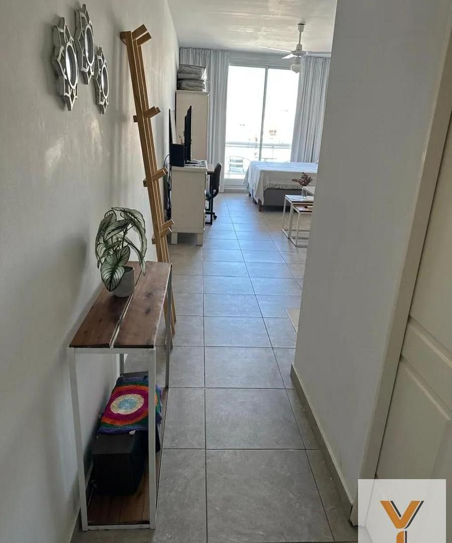 Foto de Departamento Monoambiente en venta - 1 Baño - Flores, imagen 2