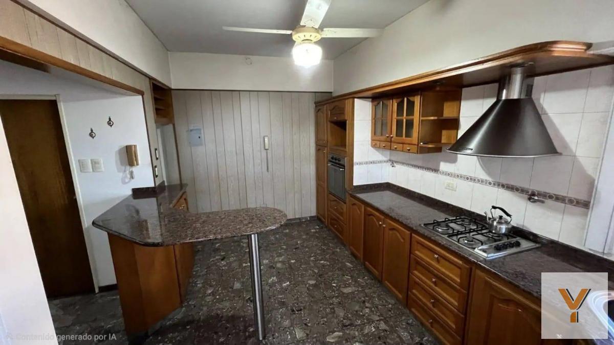 Foto de Casa en venta - 2 Dormitorios 3 Baños - La Matanza, imagen 1