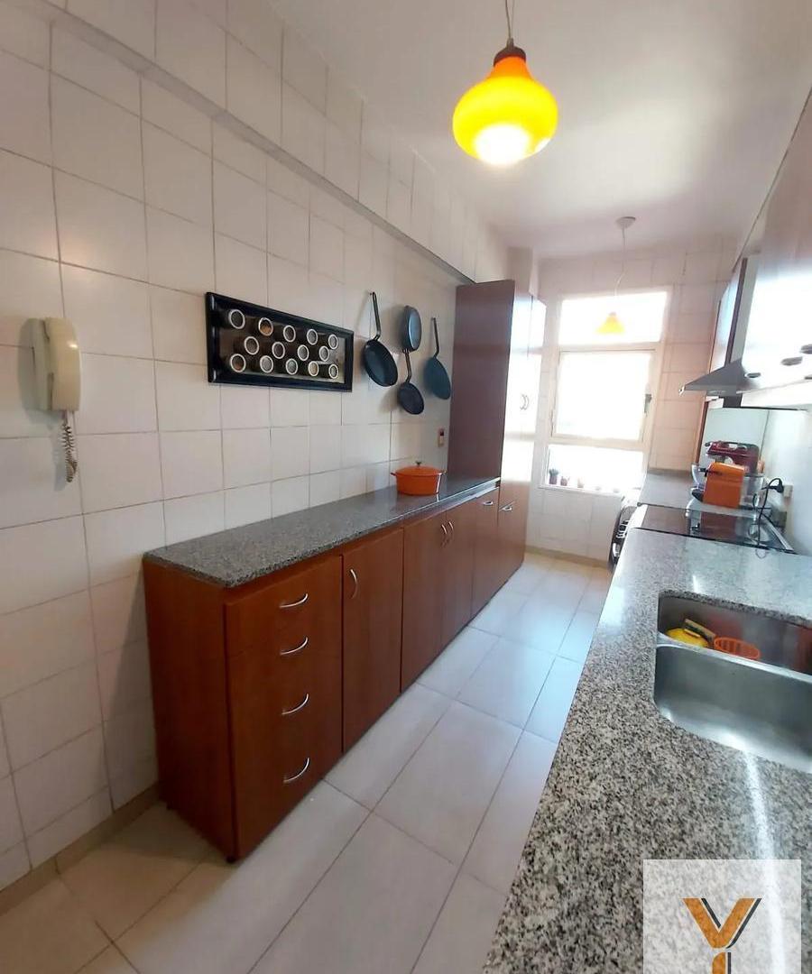 Foto de Departamento en venta - 3 Dormitorios 2 Baños - Balvanera, imagen 3