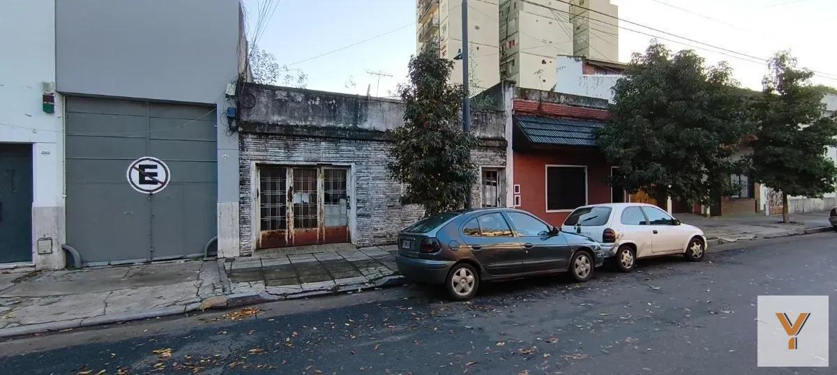 Foto de Terreno en venta - 300Mts2 - Pompeya, imagen 1