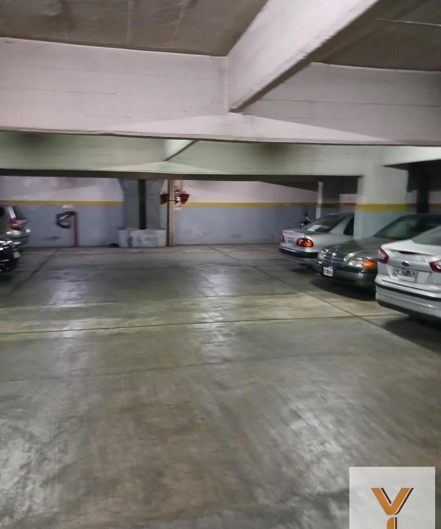 Foto de Cochera en venta - 18Mts2 - Barrio Norte, imagen 2