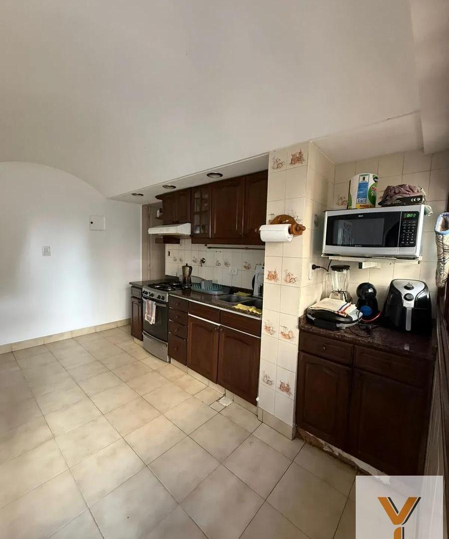 Foto de Departamento en venta - 3 Dormitorios 2 Baños - Palermo, imagen 2