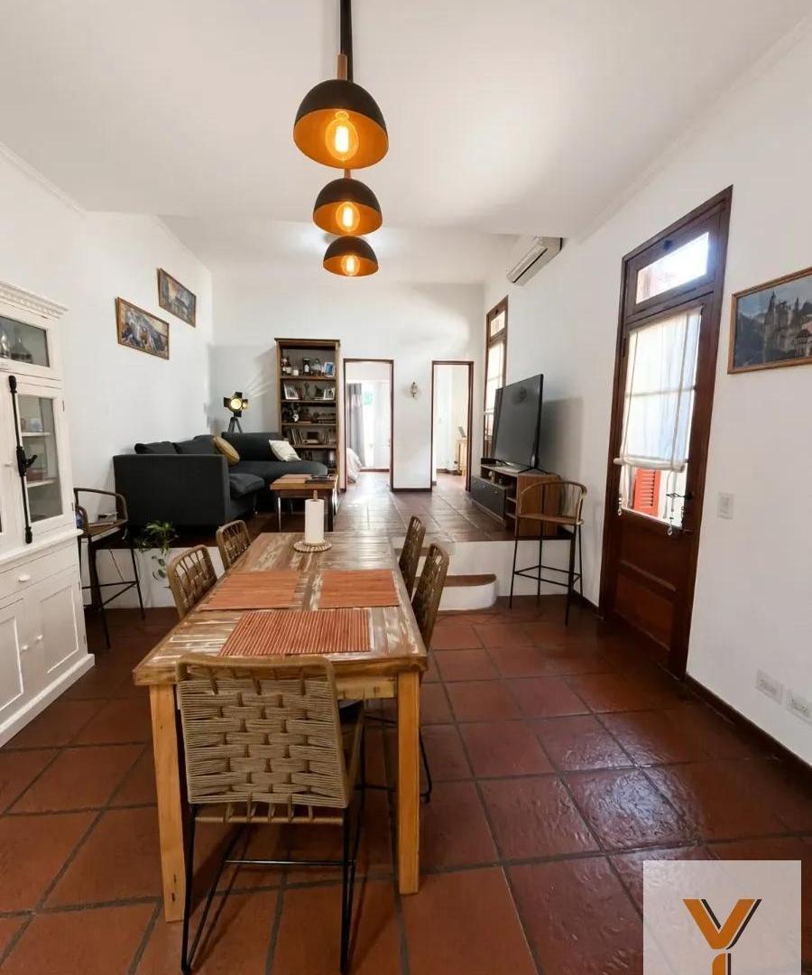 Foto de Casa en Venta - 2 Dormitorios 2 Baños - 155mts - Floresta, imagen 3