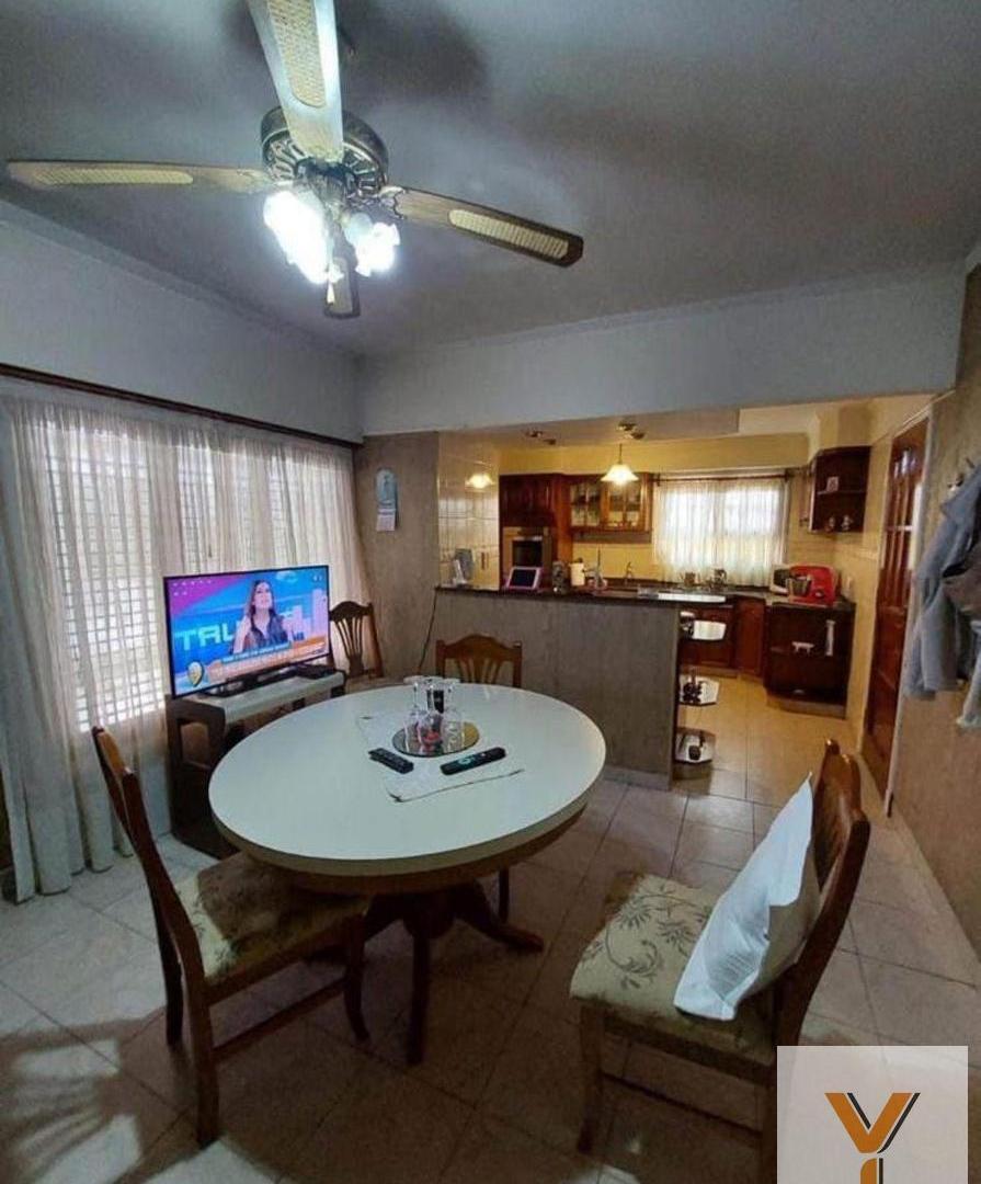 Foto de PH en venta - 3 Dormitorios 2 Baños - Mar del Plata, imagen 2