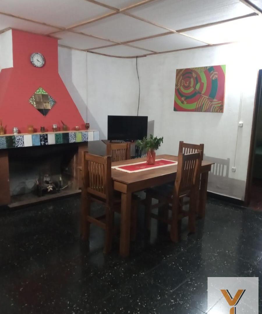 Foto de Casa en venta - 2 Dormitorios 1 Baño - Luján, imagen 2