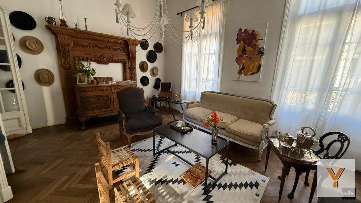 Foto de Casa en venta - 4 Dormitorios 5 Baños - Tandil, imagen 2