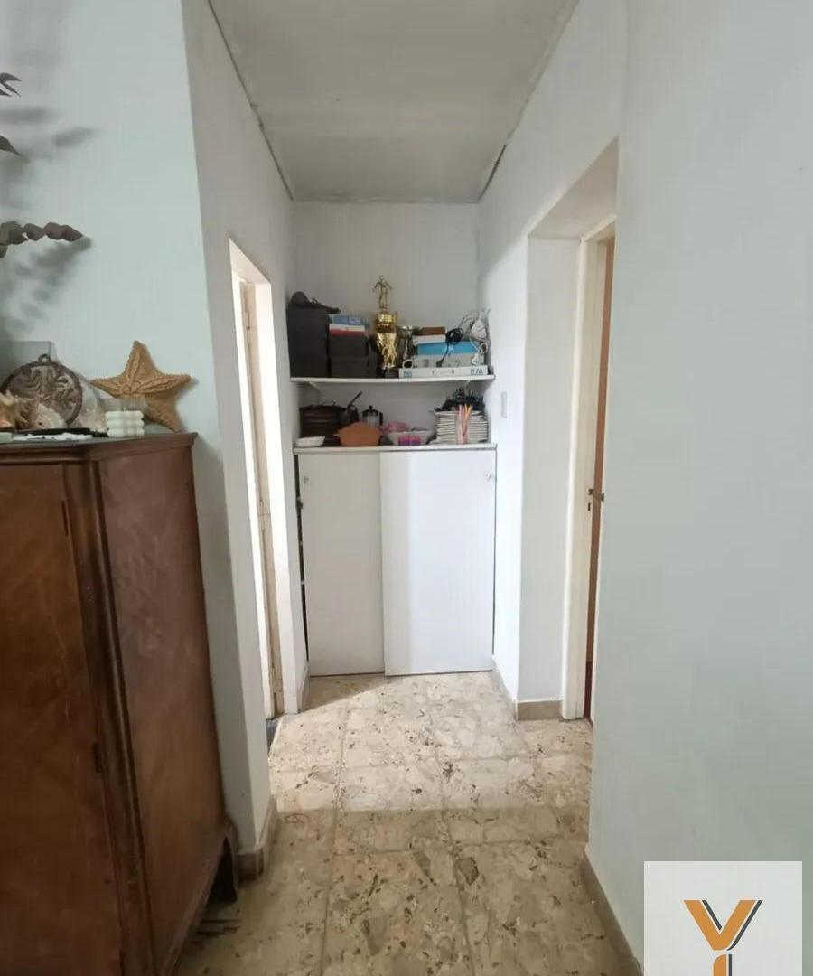 Foto de PH en venta - 2 Dormitorios 1 Baño - Colegiales, imagen 2