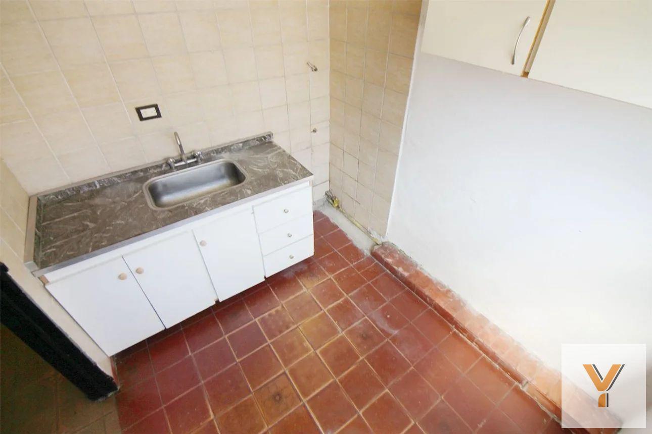 Foto de Departamento en venta - 2 Dormitorios 1 Baño - Lanús, imagen 4