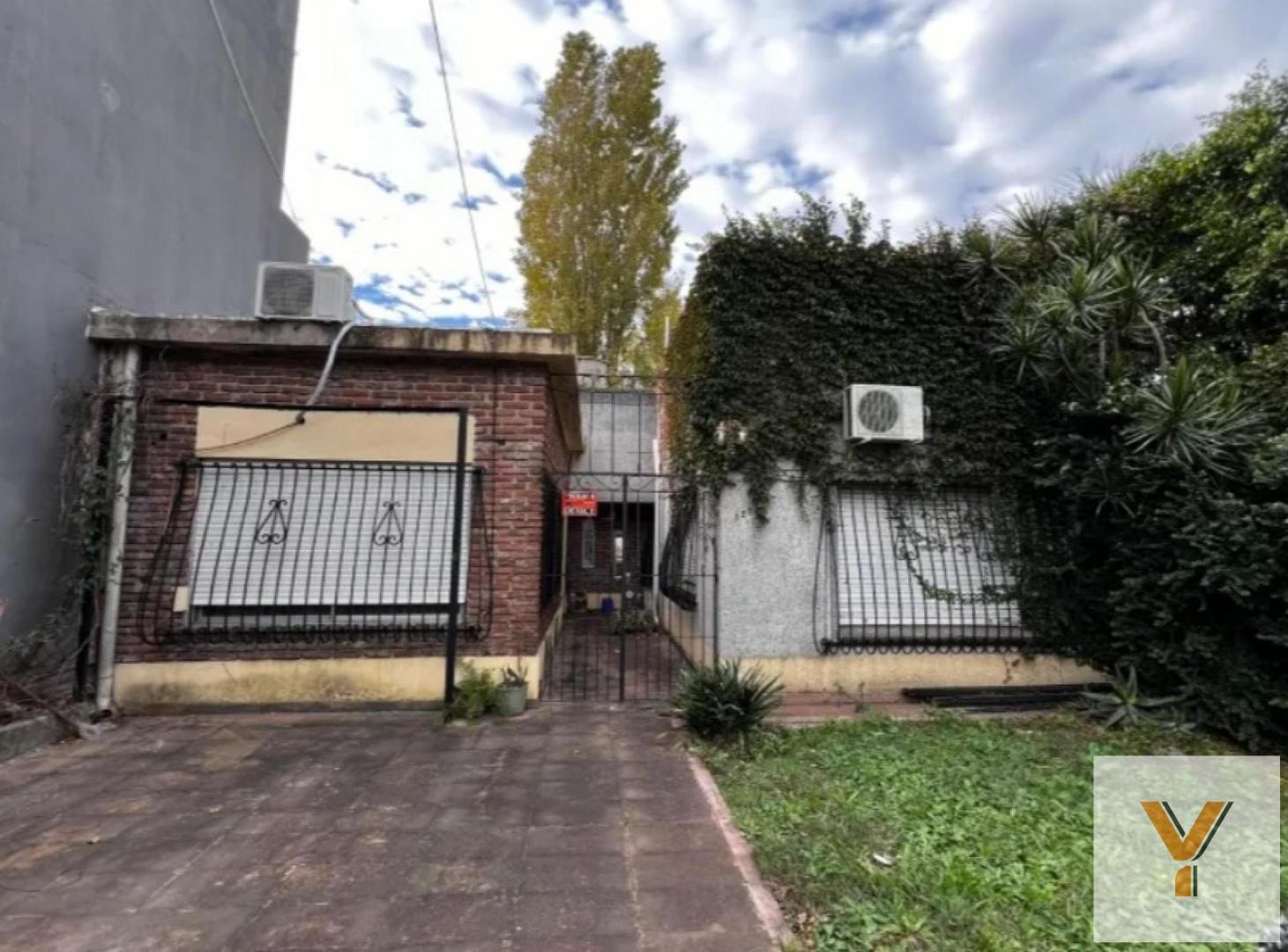 Foto de Casa en venta - 3 Dormitorios 1 Baño - Ramos Mejía, imagen 1